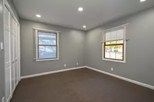 127 S Hawthorne Blvd, Mundelein, IL 60060 - Photo 18