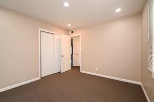 127 S Hawthorne Blvd, Mundelein, IL 60060 - Photo 24