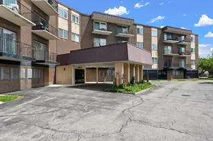 9820 S Pulaski Rd, Oak Lawn, IL 60453 - Photo 1
