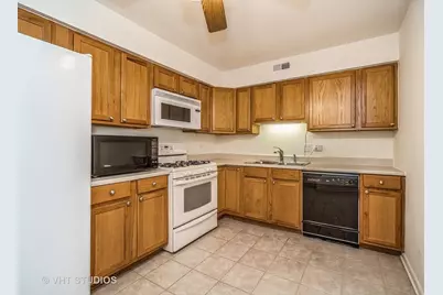 1450 Sandpebble Drive #227, Wheeling, IL 60090 - Photo 6