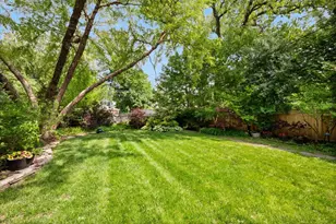 2509 Thayer St, Evanston, IL 60201 - Photo 30