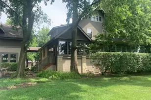 1516 S Batavia Ave, Geneva, IL 60134 - Photo 2