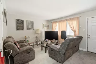 808 Mackinaw Avenue, Calumet City, IL 60409 - Photo 4