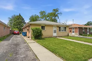 808 Mackinaw Ave, Calumet City, IL 60409 - Photo 2