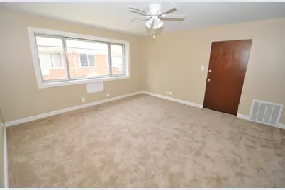 32 N Main Street #1S, Glen Ellyn, IL 60137 - Photo 4