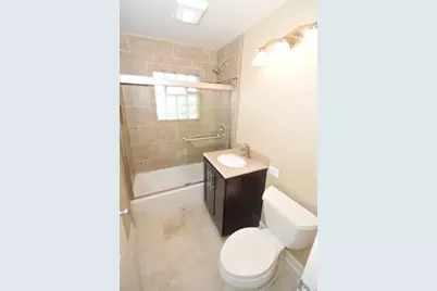 32 N Main Street #1S, Glen Ellyn, IL 60137 - Photo 12