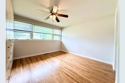 7303 N Kedvale Avenue, Lincolnwood, IL 60712 - Photo 16