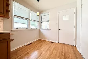 7303 N Kedvale Ave, Lincolnwood, IL 60712 - Photo 4
