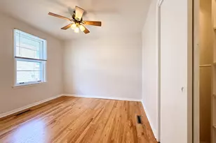 7303 N Kedvale Ave, Lincolnwood, IL 60712 - Photo 18