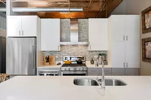 1040 W Adams St, Chicago, IL 60607 - Photo 10