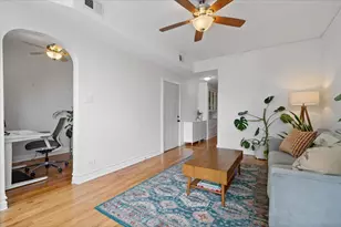 2735 N Ridgeway Ave, Chicago, IL 60647 - Photo 4