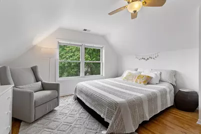 2735 N Ridgeway Avenue, Chicago, IL 60647 - Photo 16