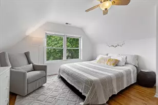 2735 N Ridgeway Ave, Chicago, IL 60647 - Photo 16