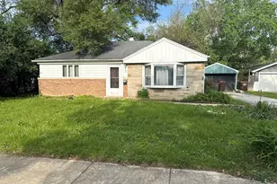 313 Nokomis St, Park Forest, IL 60466 - Photo 1
