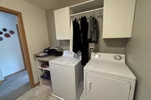 1523 Grand Dr, Dekalb, IL 60115 - Photo 18
