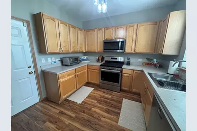1523 Grand Drive #310-2, Dekalb, IL 60115 - Photo 4