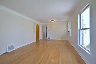 2732 N 72nd Ct, Elmwood Park, IL 60707 - Photo 12