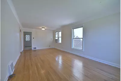 2732 N 72nd Court, Elmwood Park, IL 60707 - Photo 4