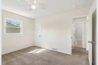 2716 Mohawk Road, Waukegan, IL 60087 - Photo 12