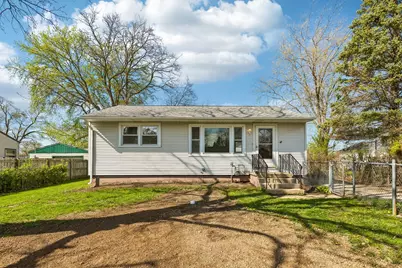 2716 Mohawk Road, Waukegan, IL 60087 - Photo 1