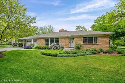 746 S Grove Avenue, Barrington, IL 60010 - Photo 1