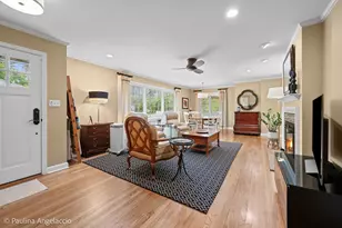 746 S Grove Ave, Barrington, IL 60010 - Photo 4