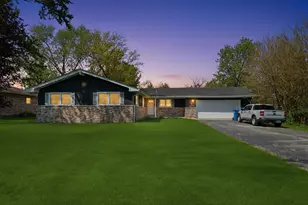 1271 Edmonds Ave, New Lenox, IL 60451 - Photo 2