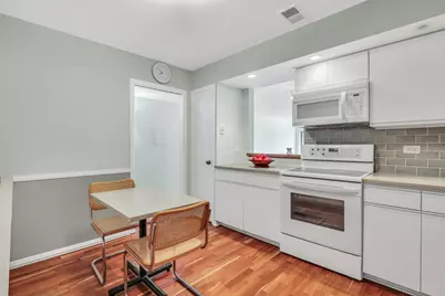 2300 Sherman Avenue #2B, Evanston, IL 60201 - Photo 10
