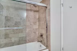 2300 Sherman Ave, Evanston, IL 60201 - Photo 18