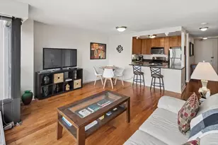 30 E Huron St, Chicago, IL 60611 - Photo 10