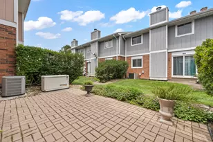 1253 Reading Ct, Wheaton, IL 60189 - Photo 24