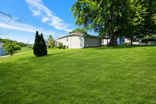 7919 Hill Dr, Wonder Lake, IL 60097 - Photo 14