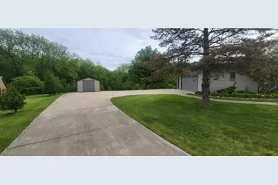 1814 Hickory Lane, Dixon, IL 61021 - Photo 10