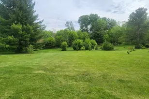1814 Hickory Ln, Dixon, IL 61021 - Photo 6
