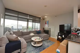 1546 N Orleans St, Chicago, IL 60610 - Photo 2