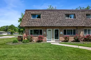 895 Richard St, Aurora, IL 60506 - Photo 1