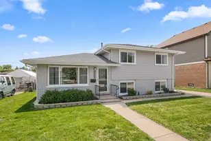 10403 Barnard Dr, Chicago Ridge, IL 60415 - Photo 1