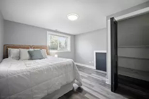 10403 Barnard Dr, Chicago Ridge, IL 60415 - Photo 16