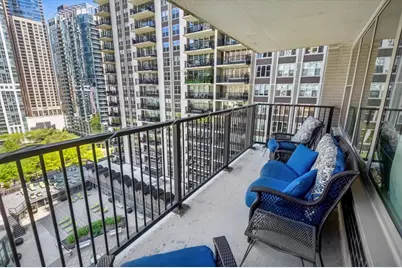 400 E Randolph Street #1518, Chicago, IL 60601 - Photo 18