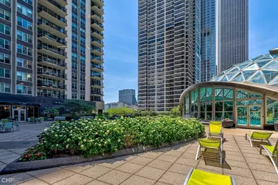 400 E Randolph Street #1518, Chicago, IL 60601 - Photo 24