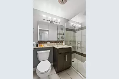 400 E Randolph Street #1518, Chicago, IL 60601 - Photo 16