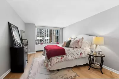 400 E Randolph Street #1518, Chicago, IL 60601 - Photo 12