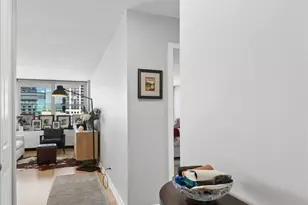 400 E Randolph St, Chicago, IL 60601 - Photo 2