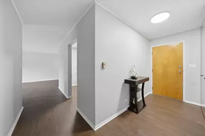 300 Claymoor Road #2E, Hinsdale, IL 60521 - Photo 10