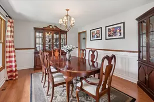 1902 Pine Meadow Ct, Gurnee, IL 60031 - Photo 8