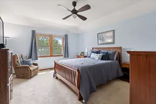 1902 Pine Meadow Ct, Gurnee, IL 60031 - Photo 20