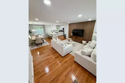 832 Leahy Circle, Des Plaines, IL 60016 - Photo 4