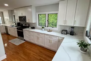 832 Leahy Circle, Des Plaines, IL 60016 - Photo 10