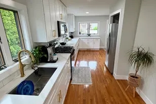 832 Leahy Circle, Des Plaines, IL 60016 - Photo 8