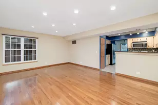 104 Thistle Ct, Schaumburg, IL 60194 - Photo 22